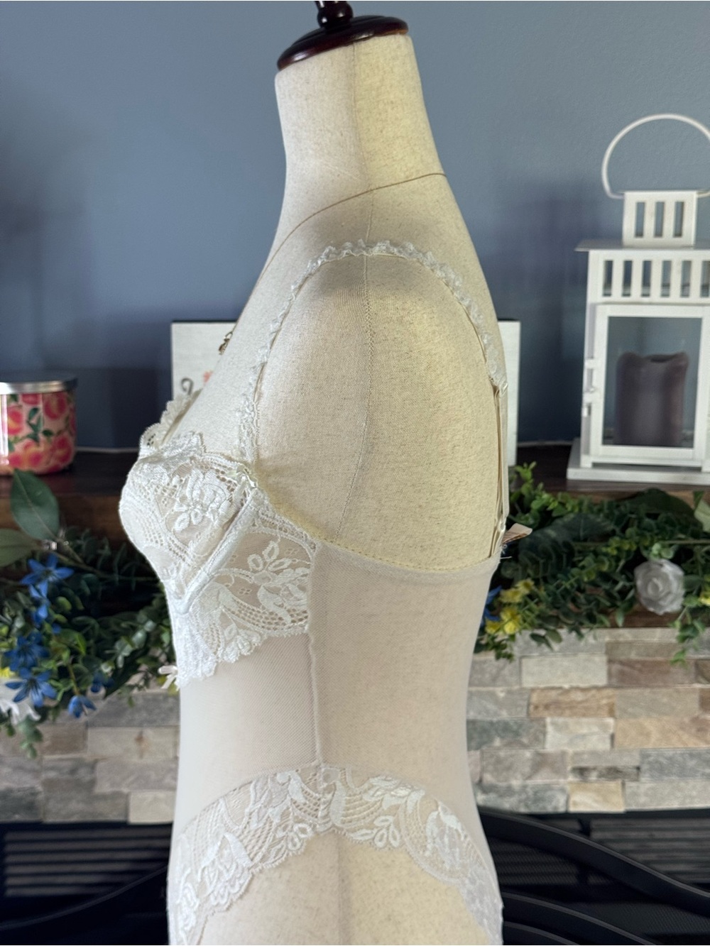 Vintage Victoria's Secret Gold Label White Lace Teddy Bodysuit 34C 80s - Picture 6 of 16